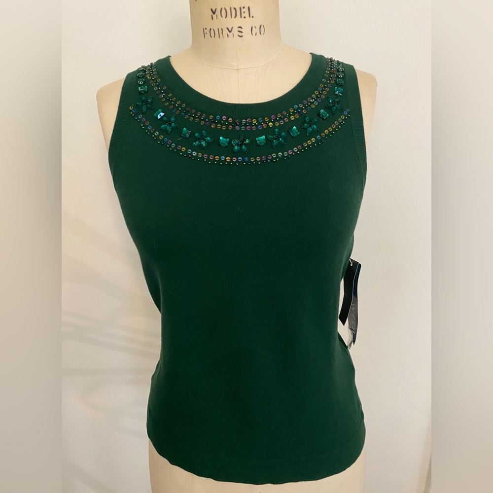 Nine West sleeveless green embellished sweater size small NWT